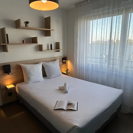 Néméa Appart-Hôtel Elypséo-3
